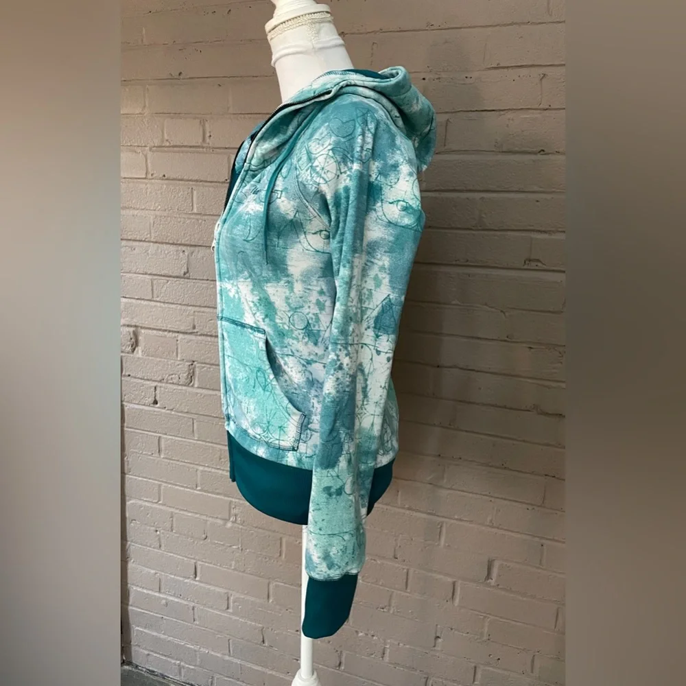 Billabong  print fleece lined hoodie M